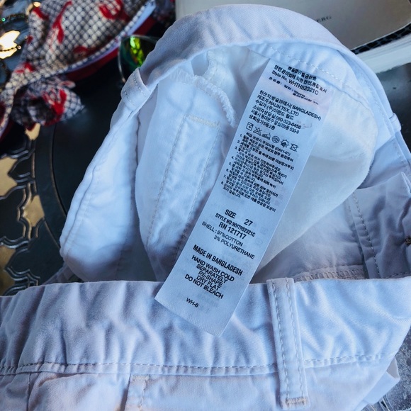 WHO.A.U White Cotton Shorts, Size 27 - Picture 4 of 8